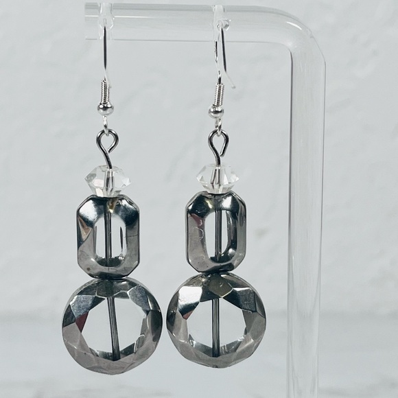 Clear Bead Earrings - Picture 4 of 8